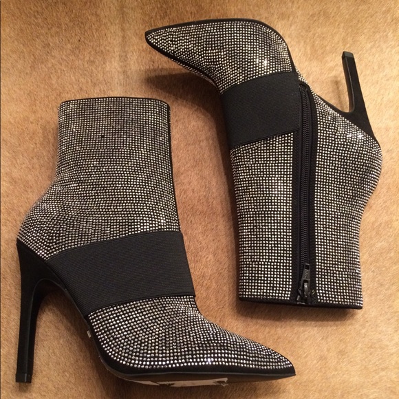 TopShop High Shine Ankle Boot - Picture 4 of 7